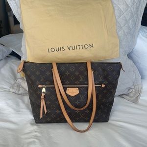 Louis Vuitton Zipper Tote